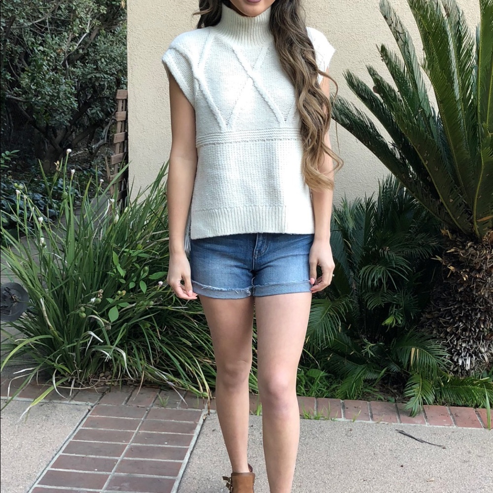 Madewell sleeveless mock neck sweater w/side slits